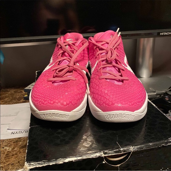 Kobe 6 “Kay Yow” - Picture 6 of 6